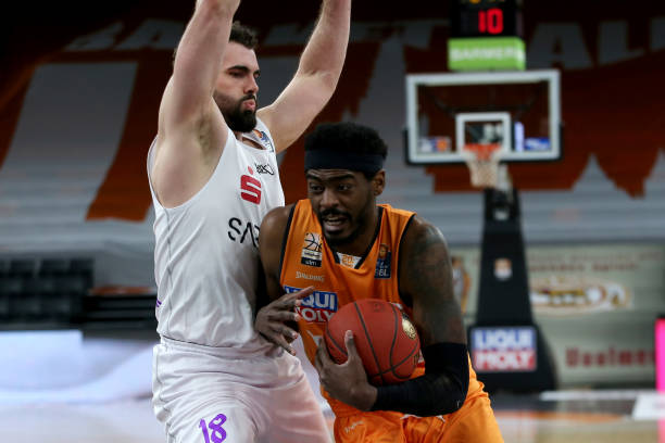 中具备了更 中具备了更