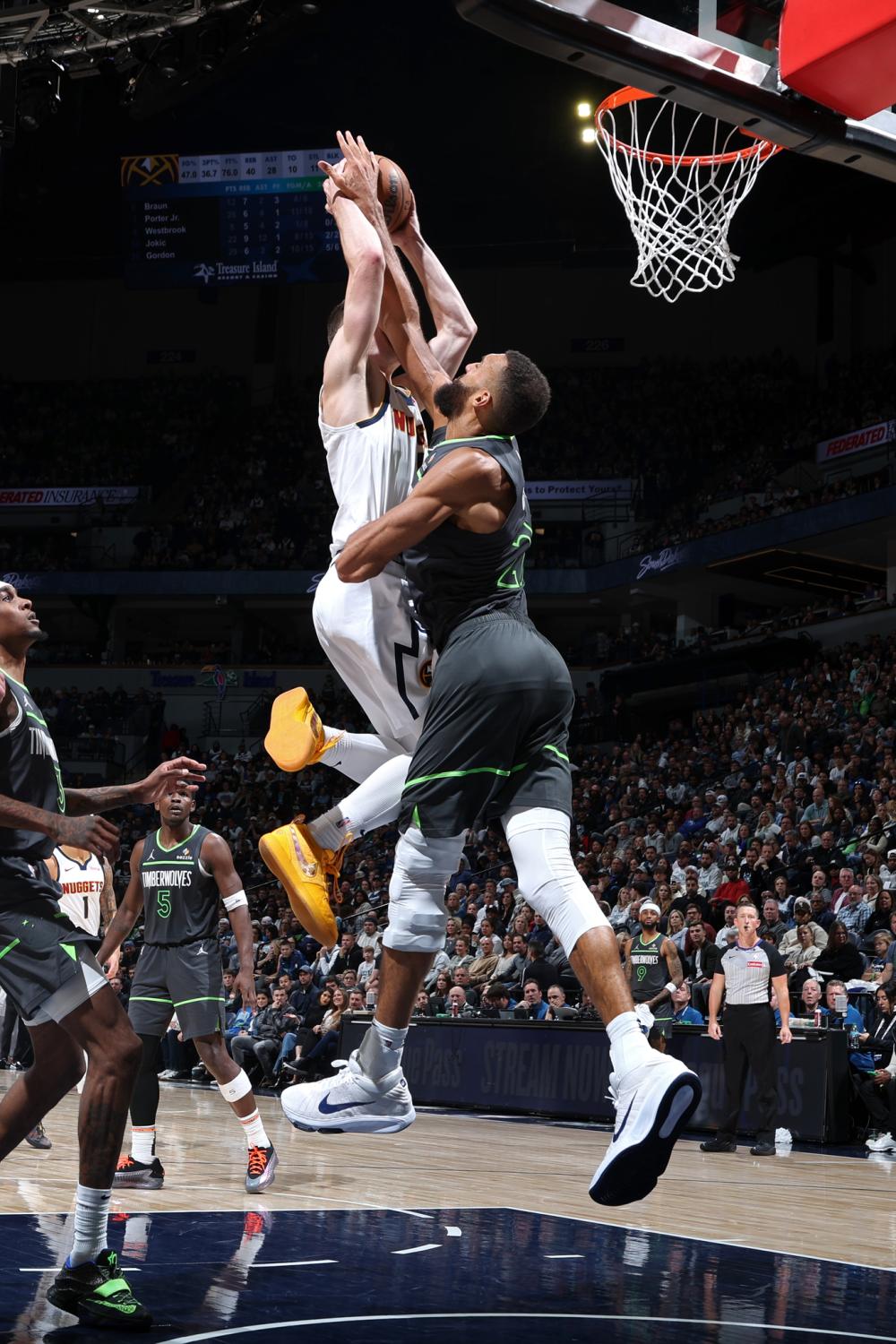 响身边观众 响身边观众